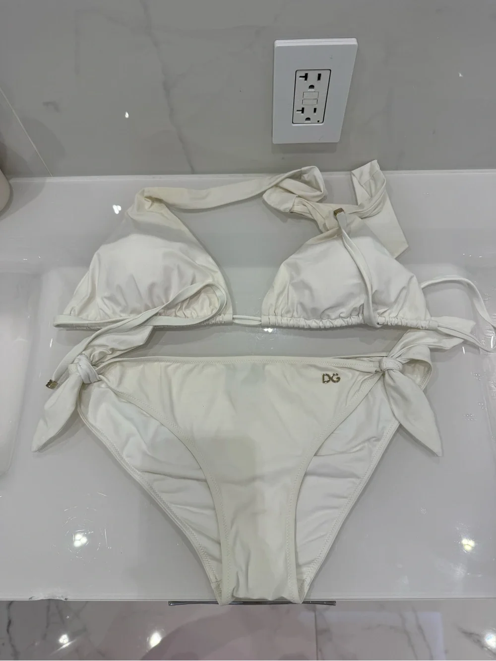 Dolce & Gabbana swimming suit, preowned condition, size M - Picture 4 of 12